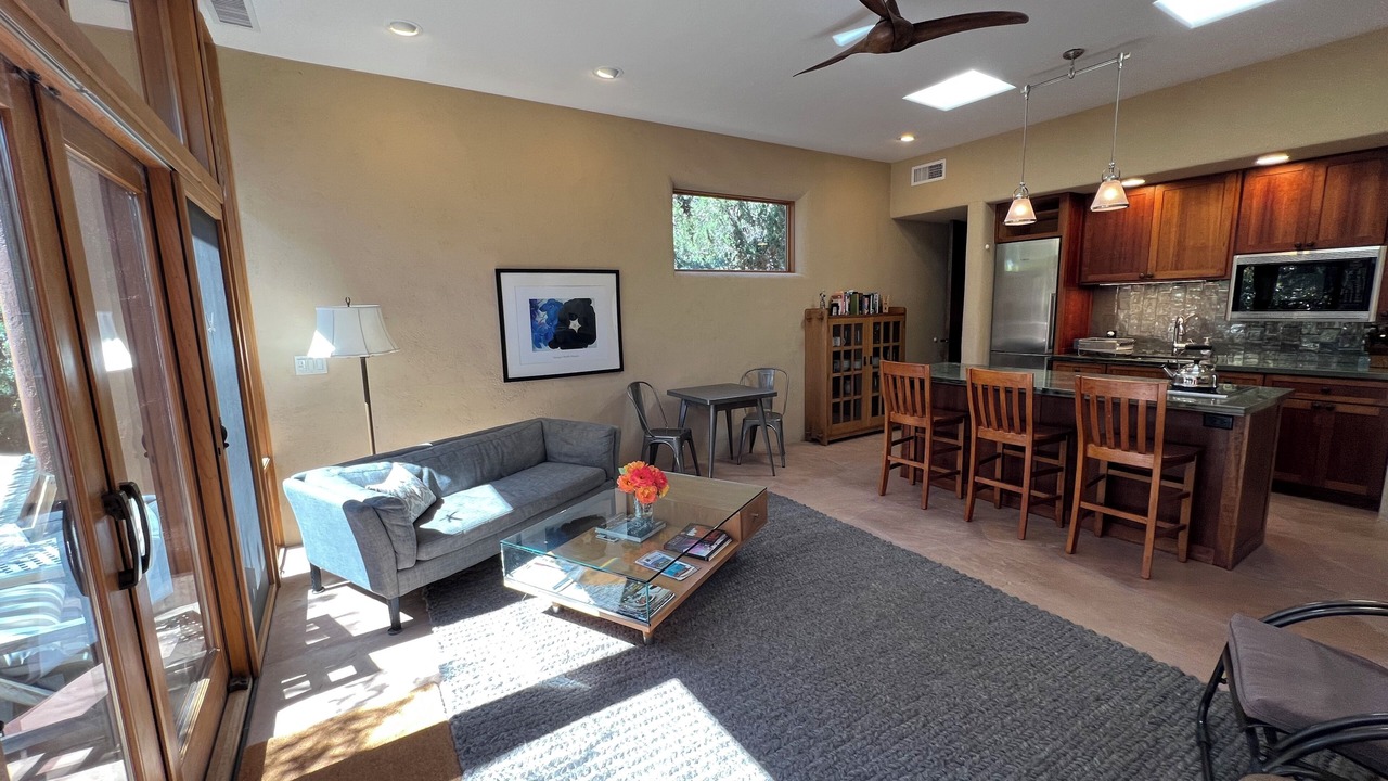 Photo of Livingroom in West Sedona