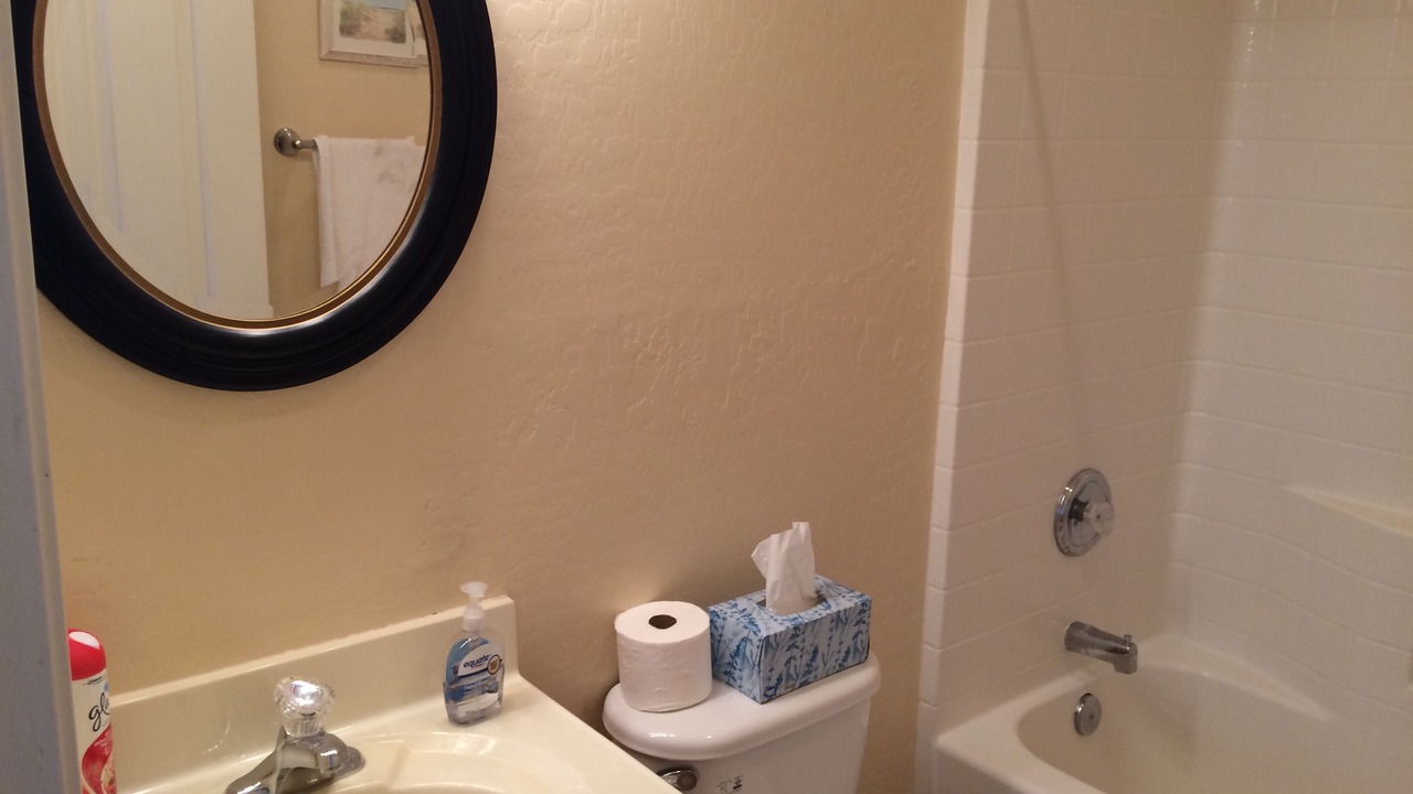 Photo of Bathroom in Arizona City