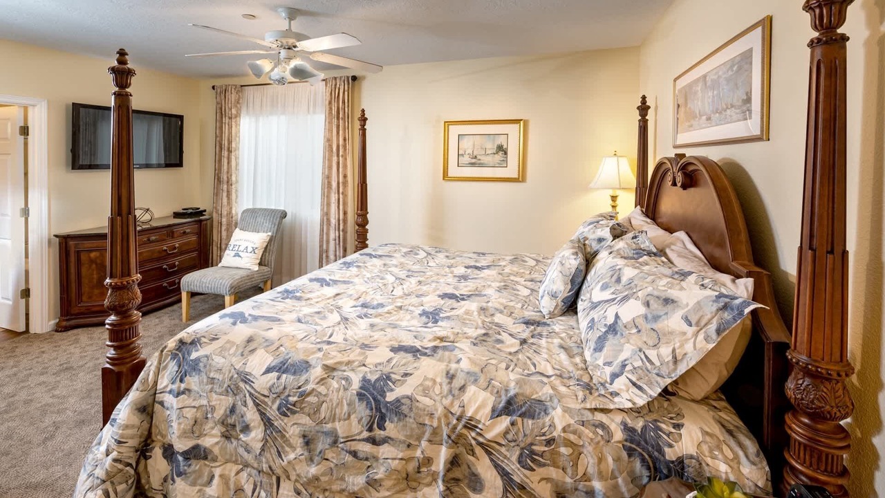Photo of Bedroom in Depoe Bay