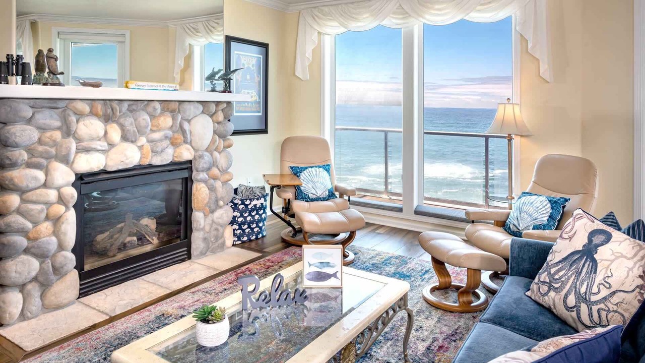Photo of Livingroom in Depoe Bay