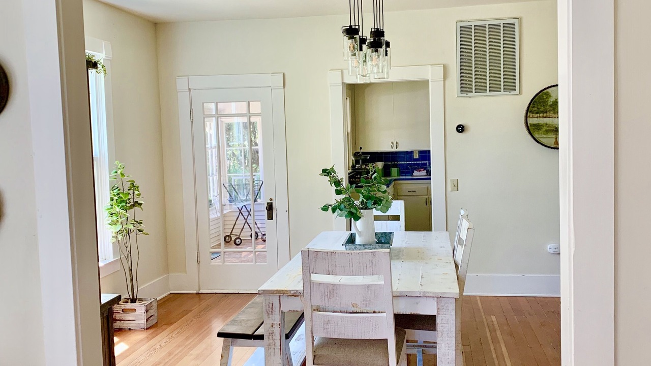 Photo of Livingroom in Chico
