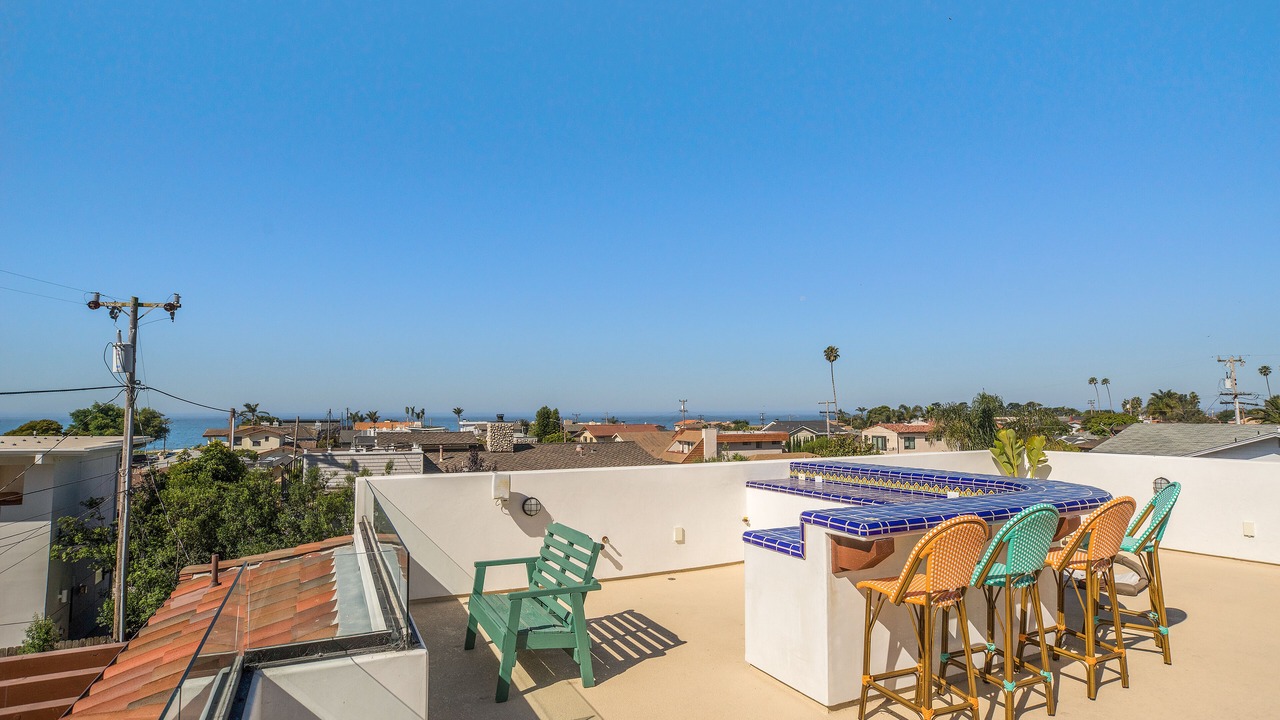 Photo of Patio Balcony in Shell Beach