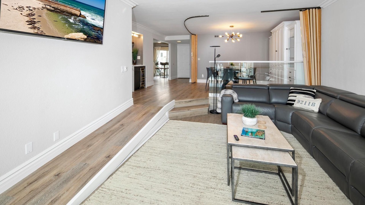 Photo of Livingroom in Coronado Cays