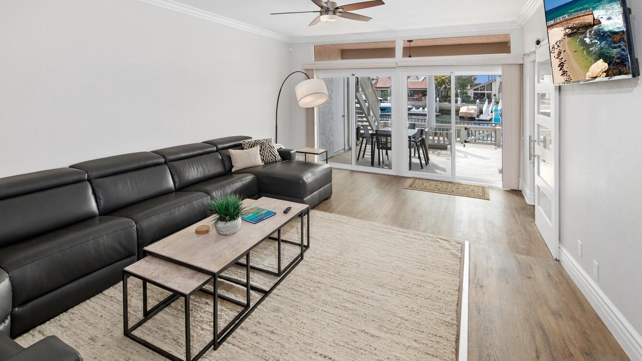 Photo of Livingroom in Coronado Cays