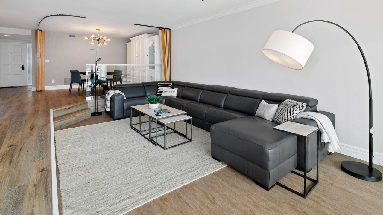Photo of Livingroom in Coronado Cays