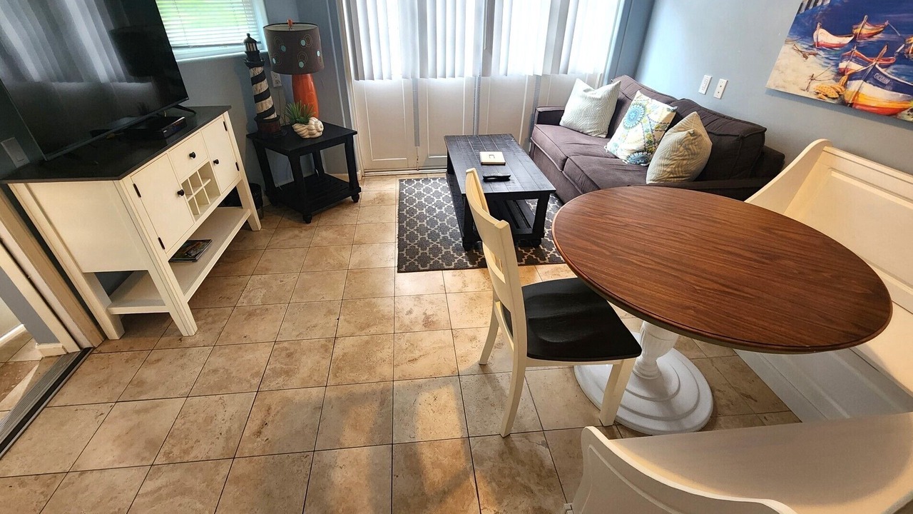Photo of Livingroom in Avalon
