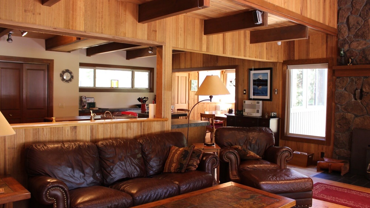 Photo of Bedroom in Black Butte Ranch