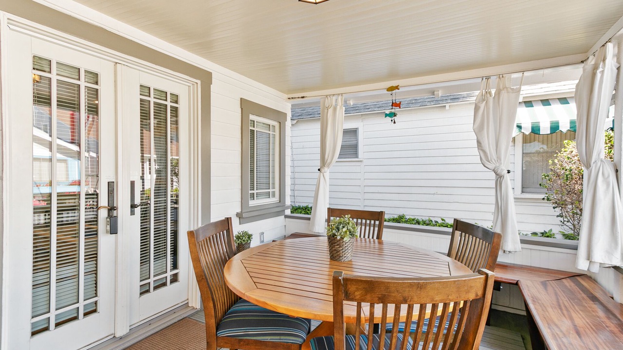 Photo of Outdoor in Avalon