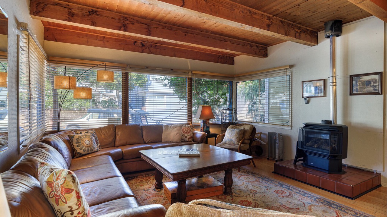 Photo of Bedroom in Avalon
