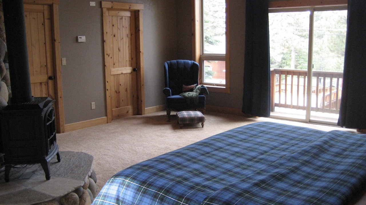 Photo of Livingroom in Country Club Estates