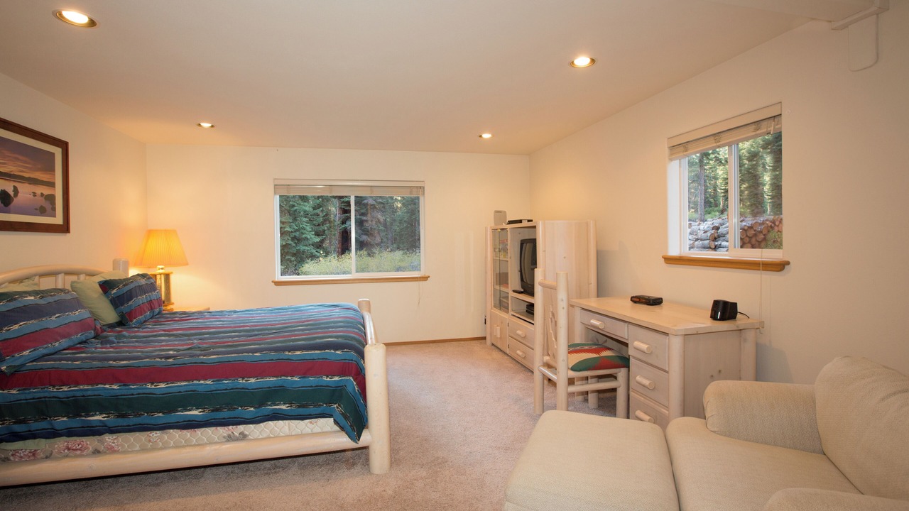 Photo of Bedroom in Kings Beach