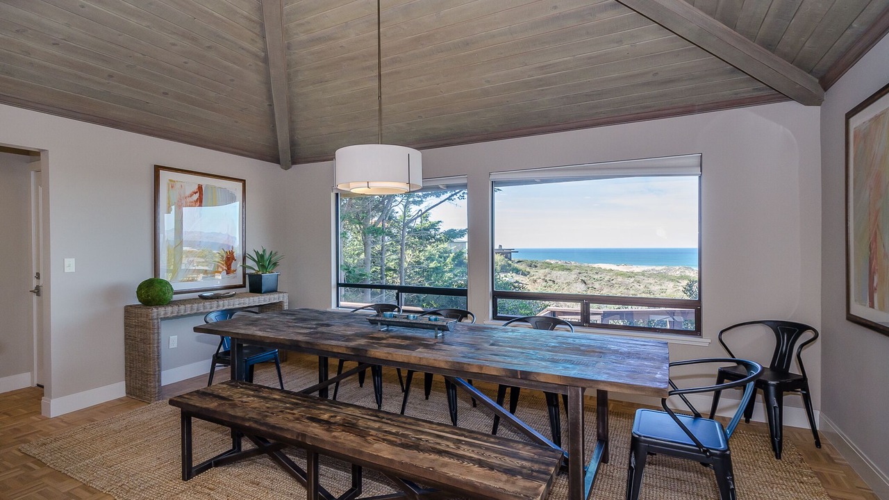 Photo of Bedroom in Los Osos