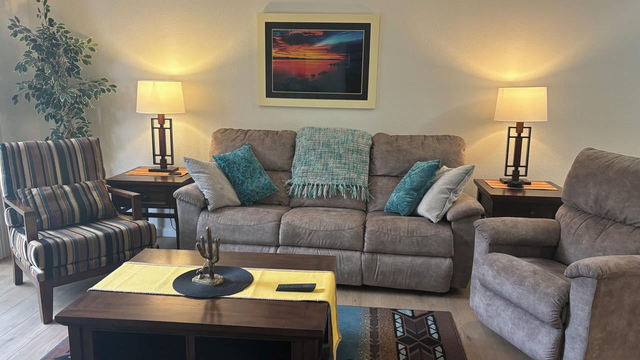 Photo of Livingroom in Superstition Lakes