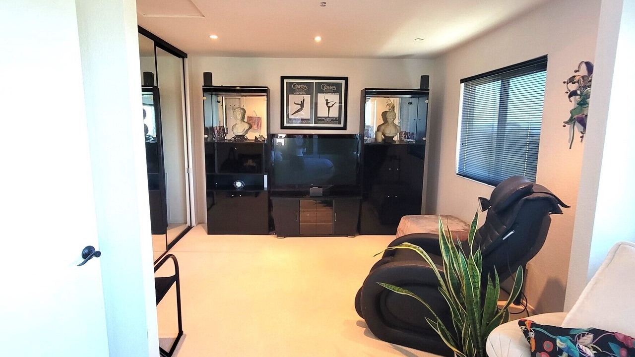 Photo of Livingroom in Lake Forest