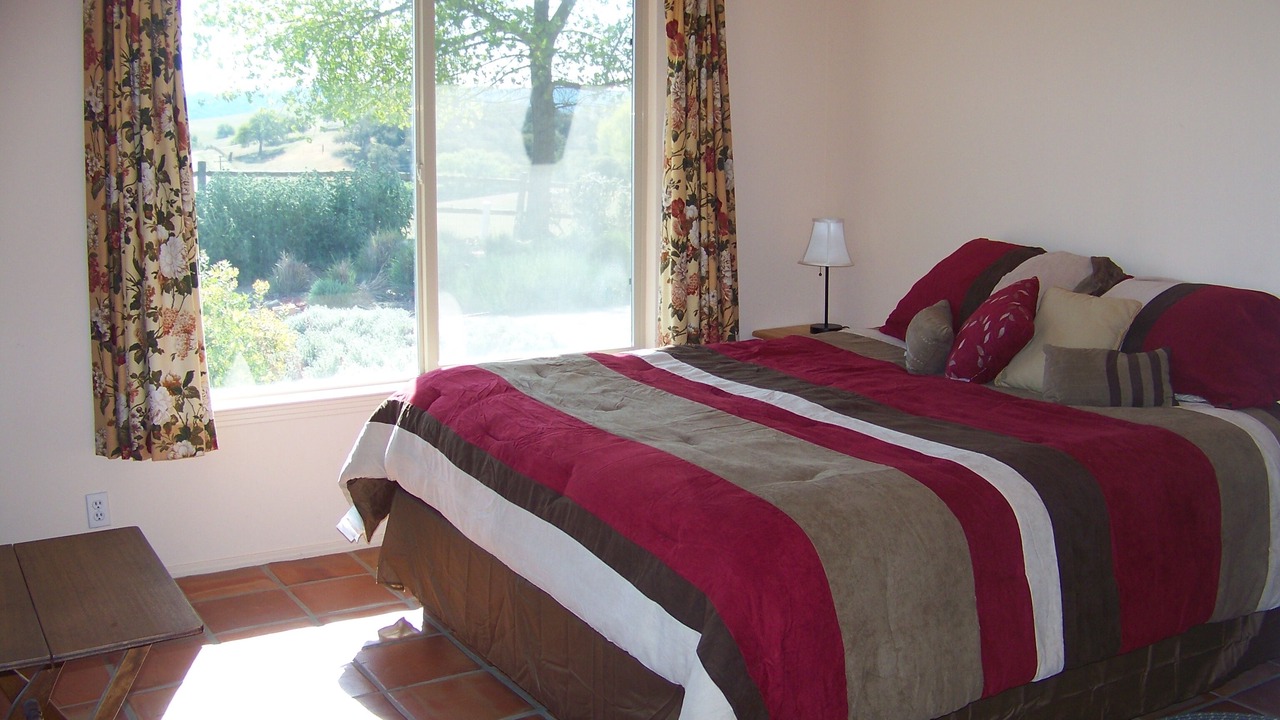 Photo of Bedroom in Templeton