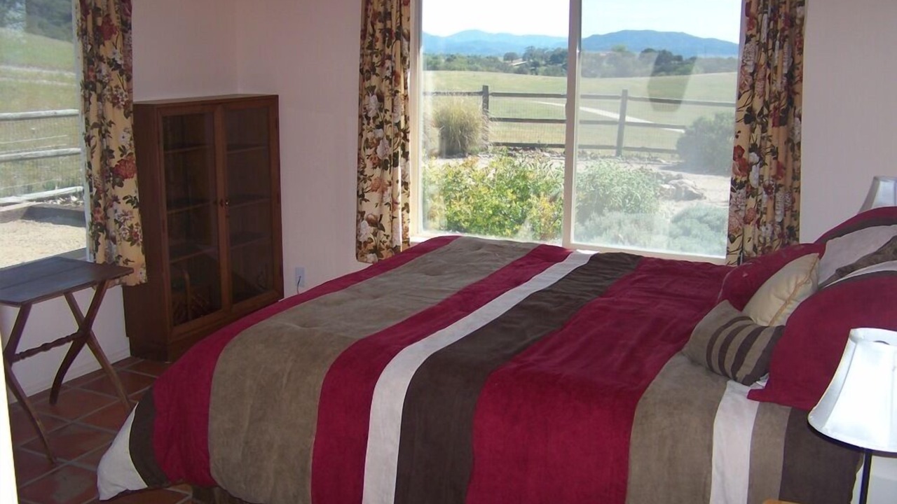 Photo of Bedroom in Templeton