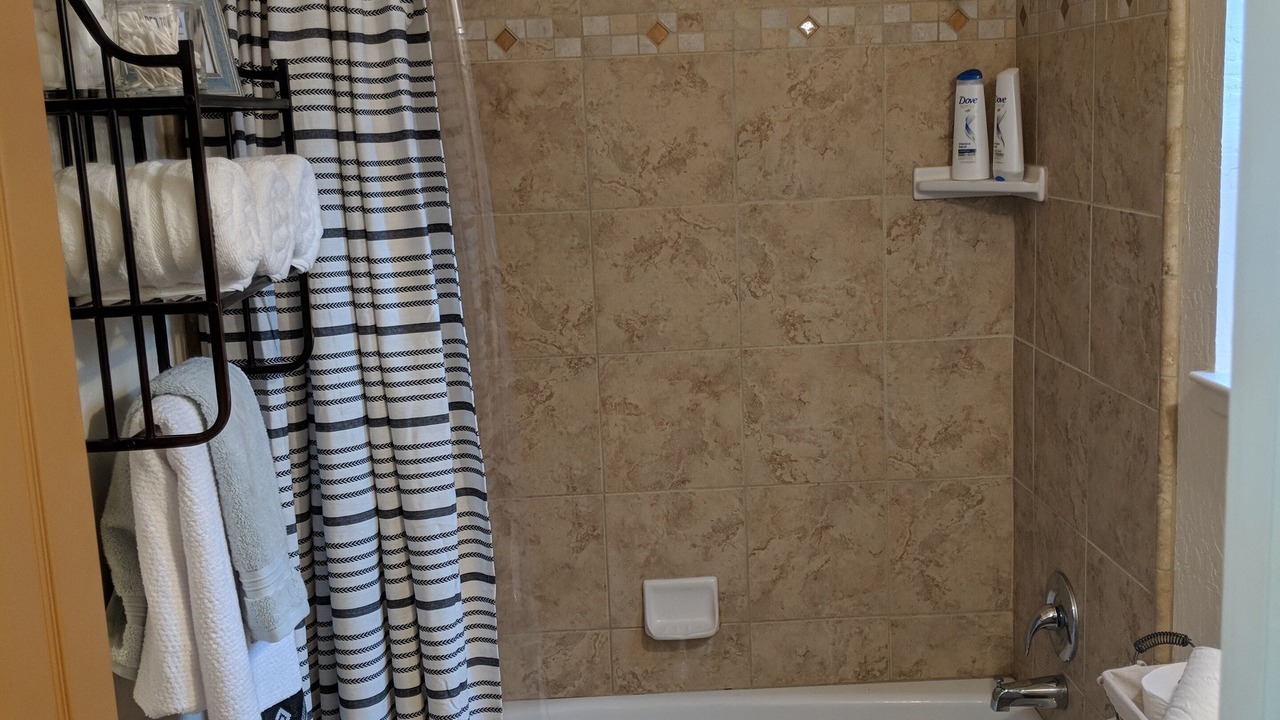 Photo of Bathroom in Long Barn