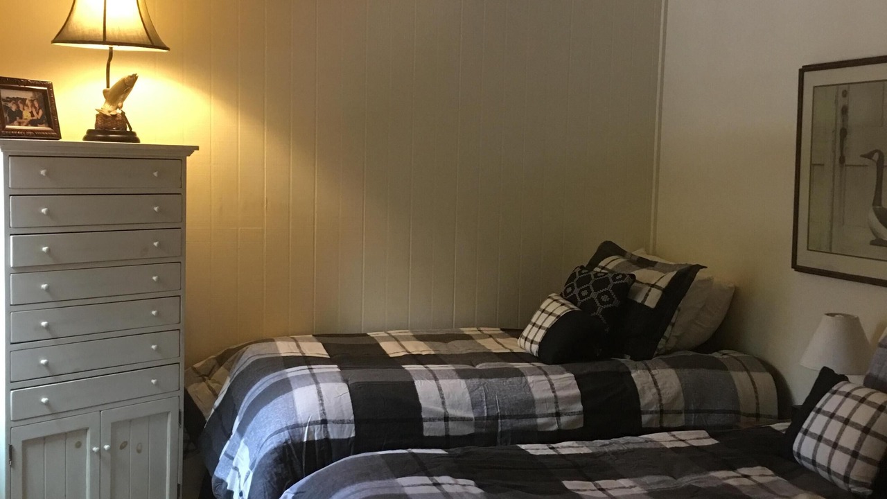 Photo of Bedroom in Black Butte Ranch