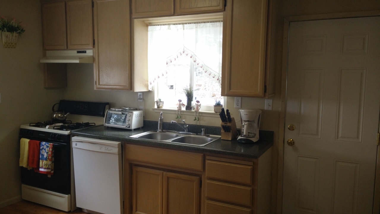 Photo of Kitchen in Sierra Tract
