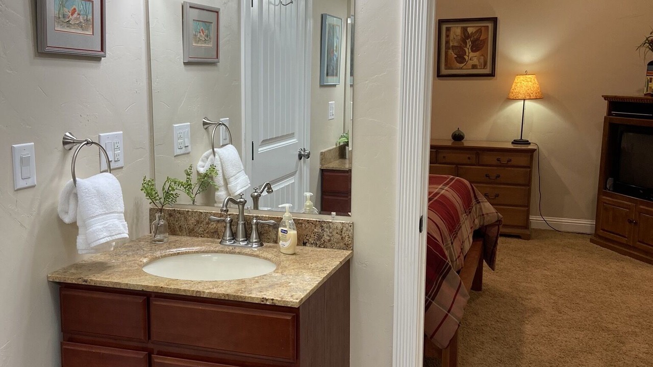 Photo of Bathroom in Shingletown
