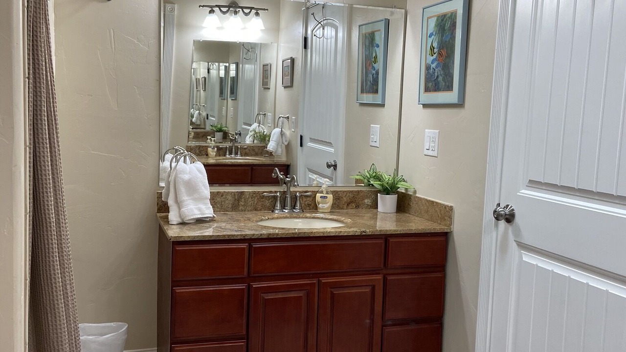 Photo of Bathroom in Shingletown