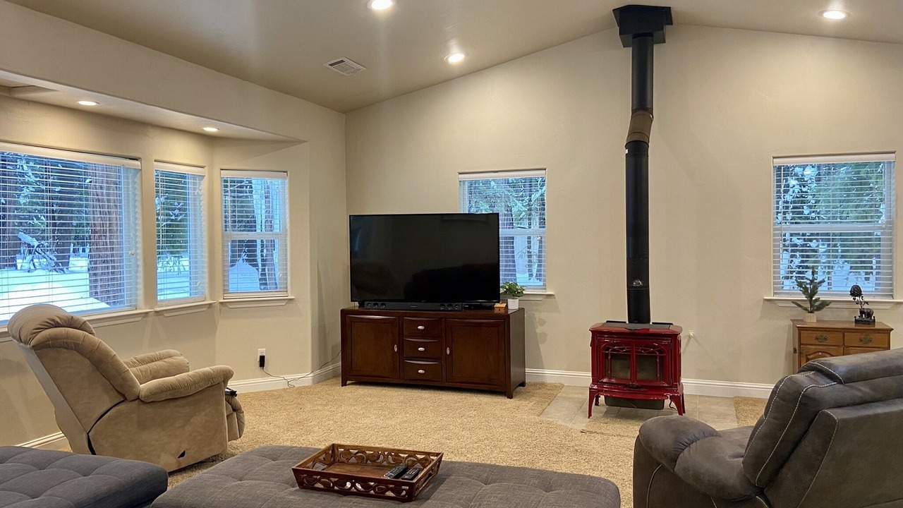 Photo of Livingroom in Shingletown
