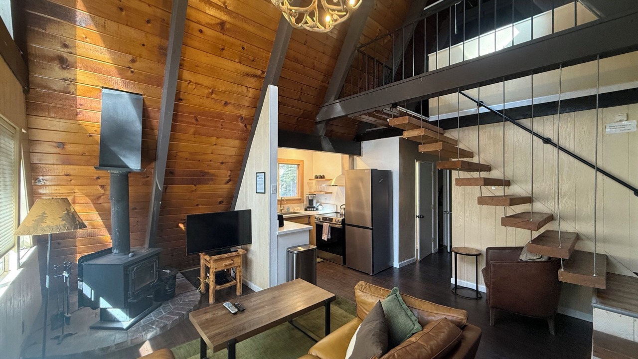 Photo of Livingroom in Country Club Estates