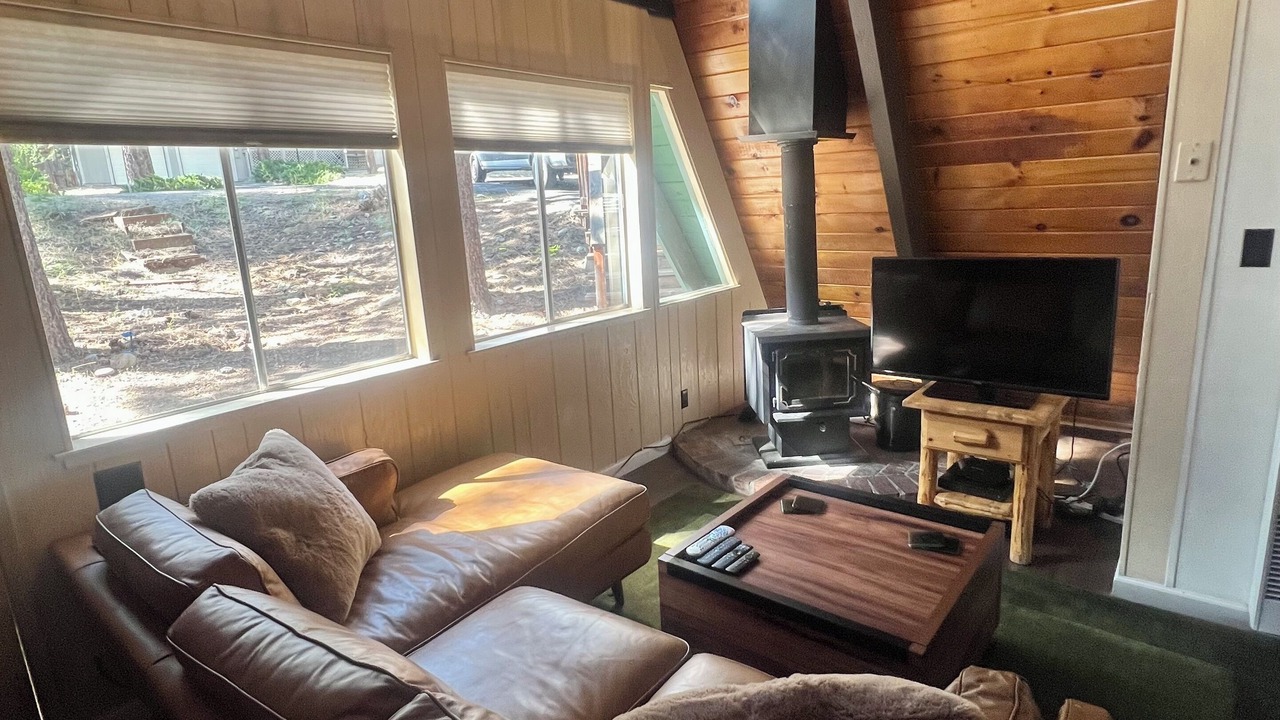 Photo of Livingroom in Country Club Estates