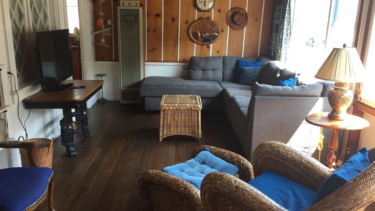Photo of Livingroom in Avalon