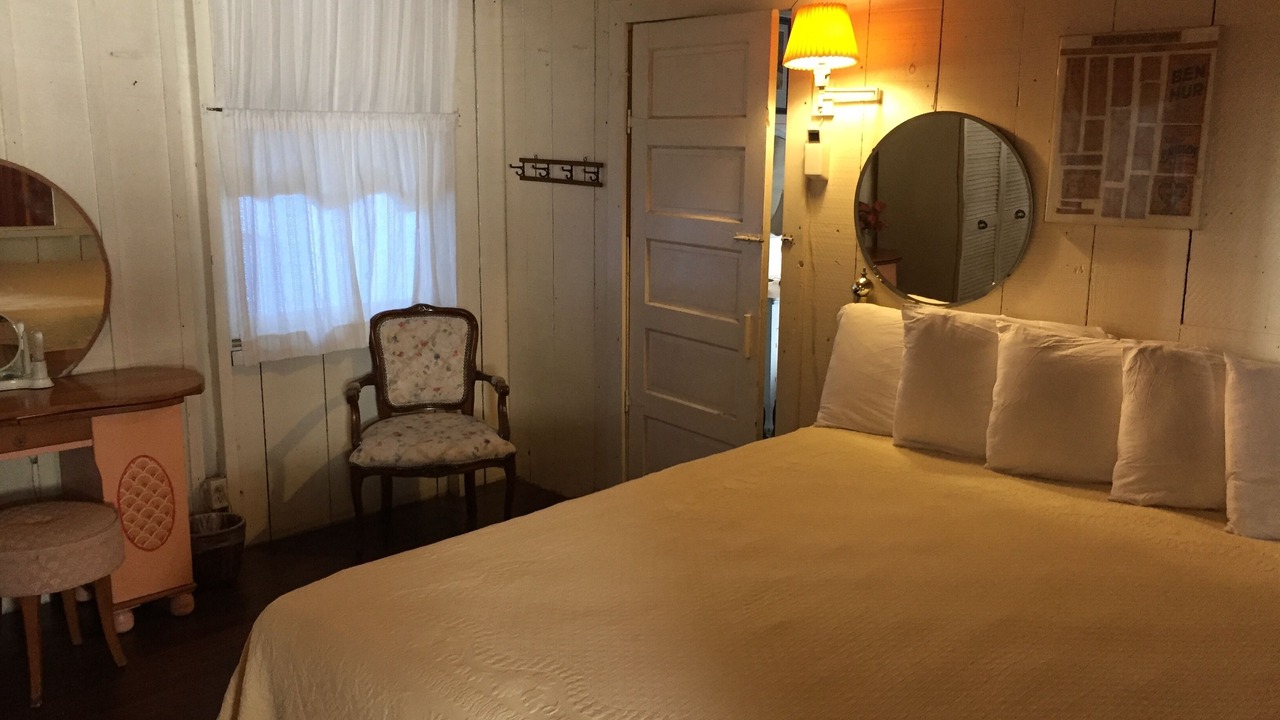 Photo of Bedroom in Avalon