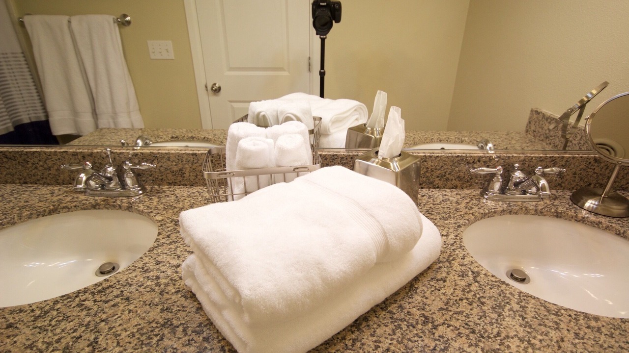 Photo of Bathroom in Aloha