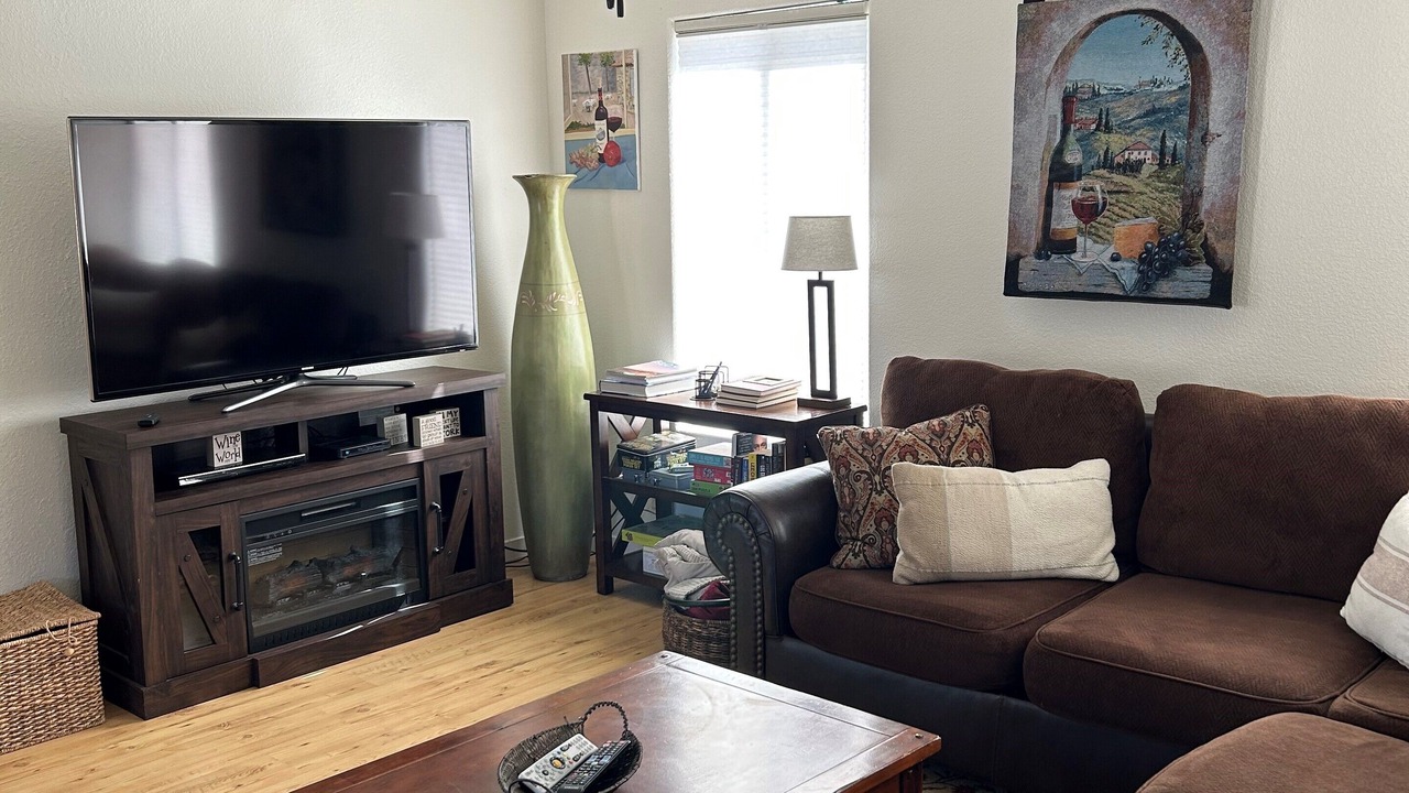 Photo of Livingroom in Templeton