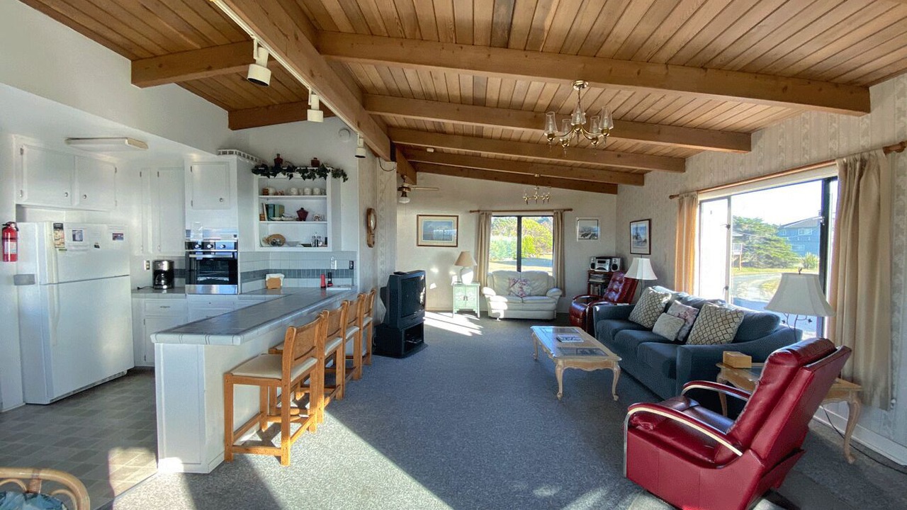 Photo of Livingroom in Fort Bragg
