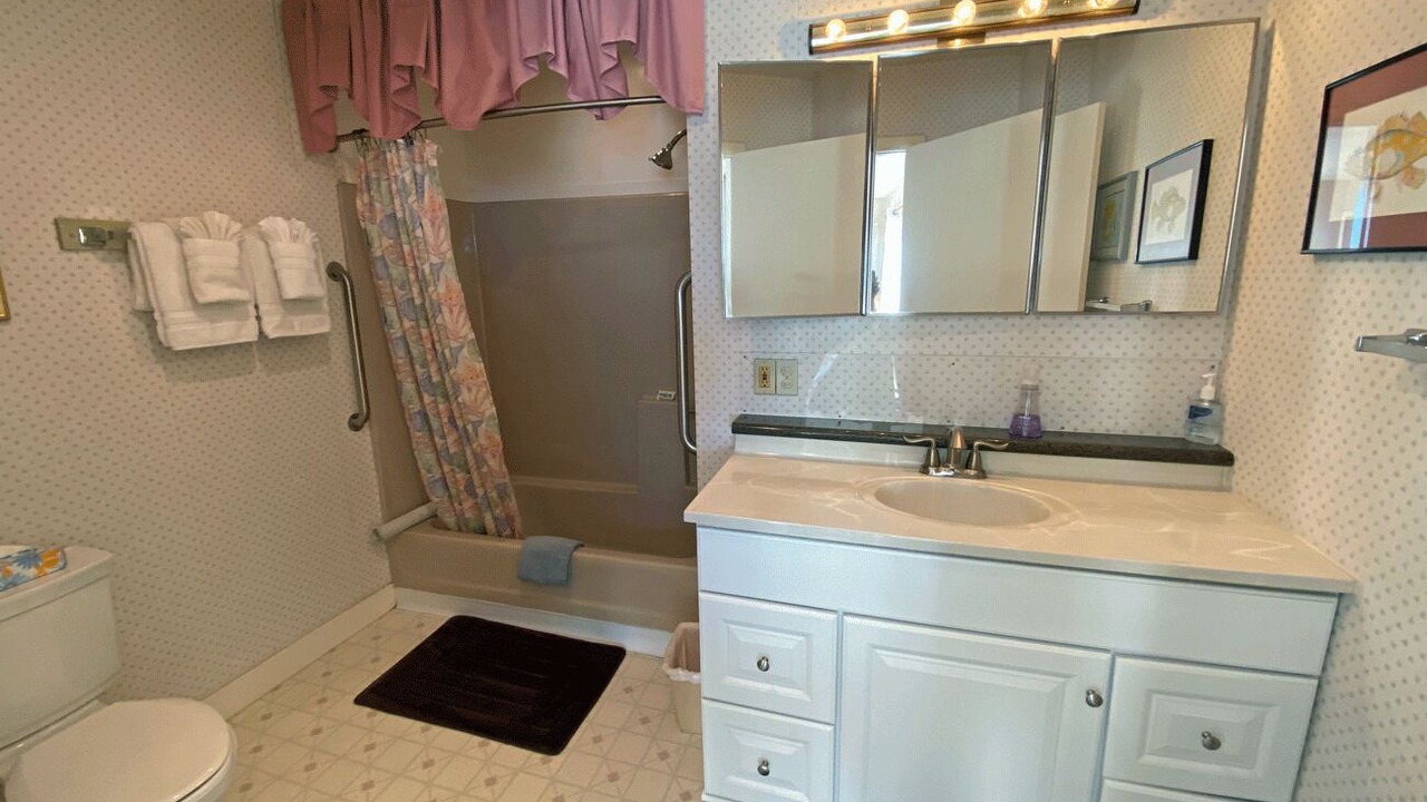 Photo of Bathroom in Fort Bragg