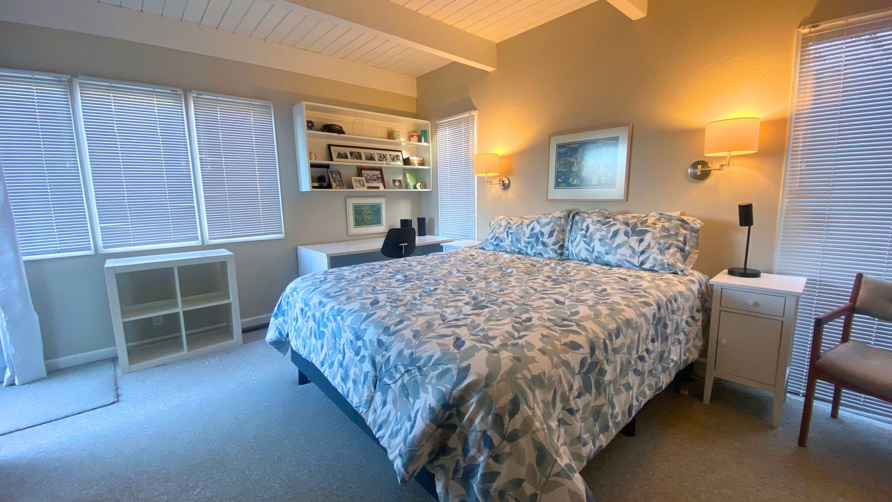 Photo of Bedroom in Baywood Park