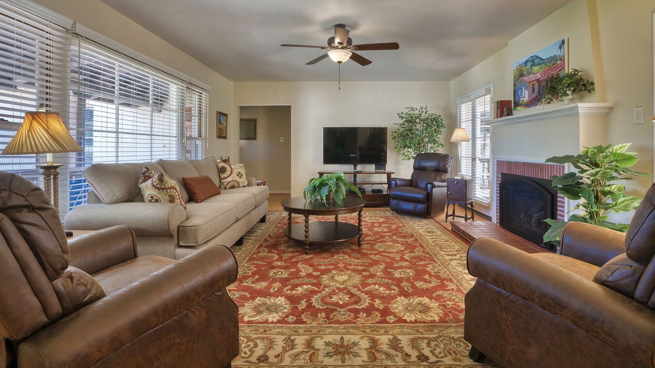 Photo of Bedroom in Downtown