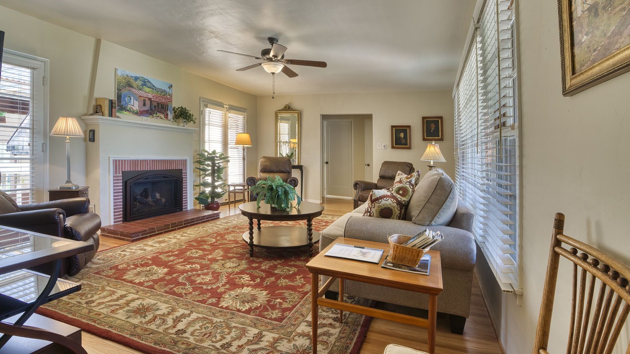 Photo of Bedroom in Downtown