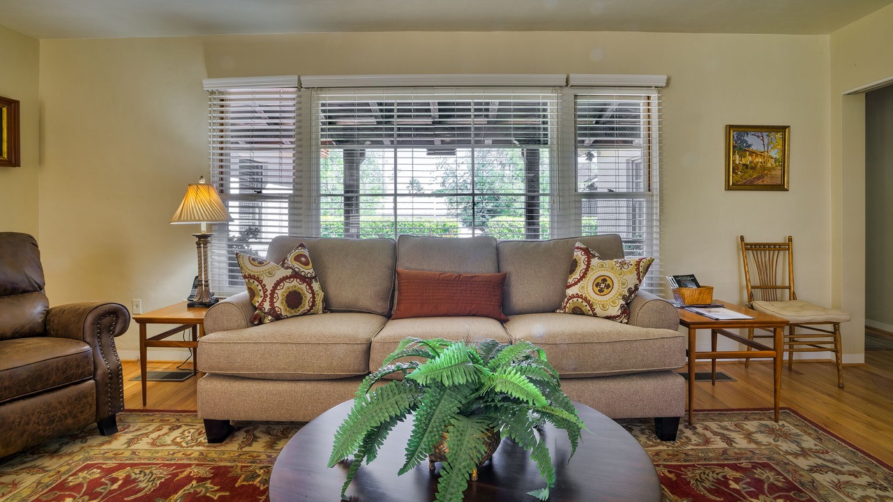 Photo of Bedroom in Downtown