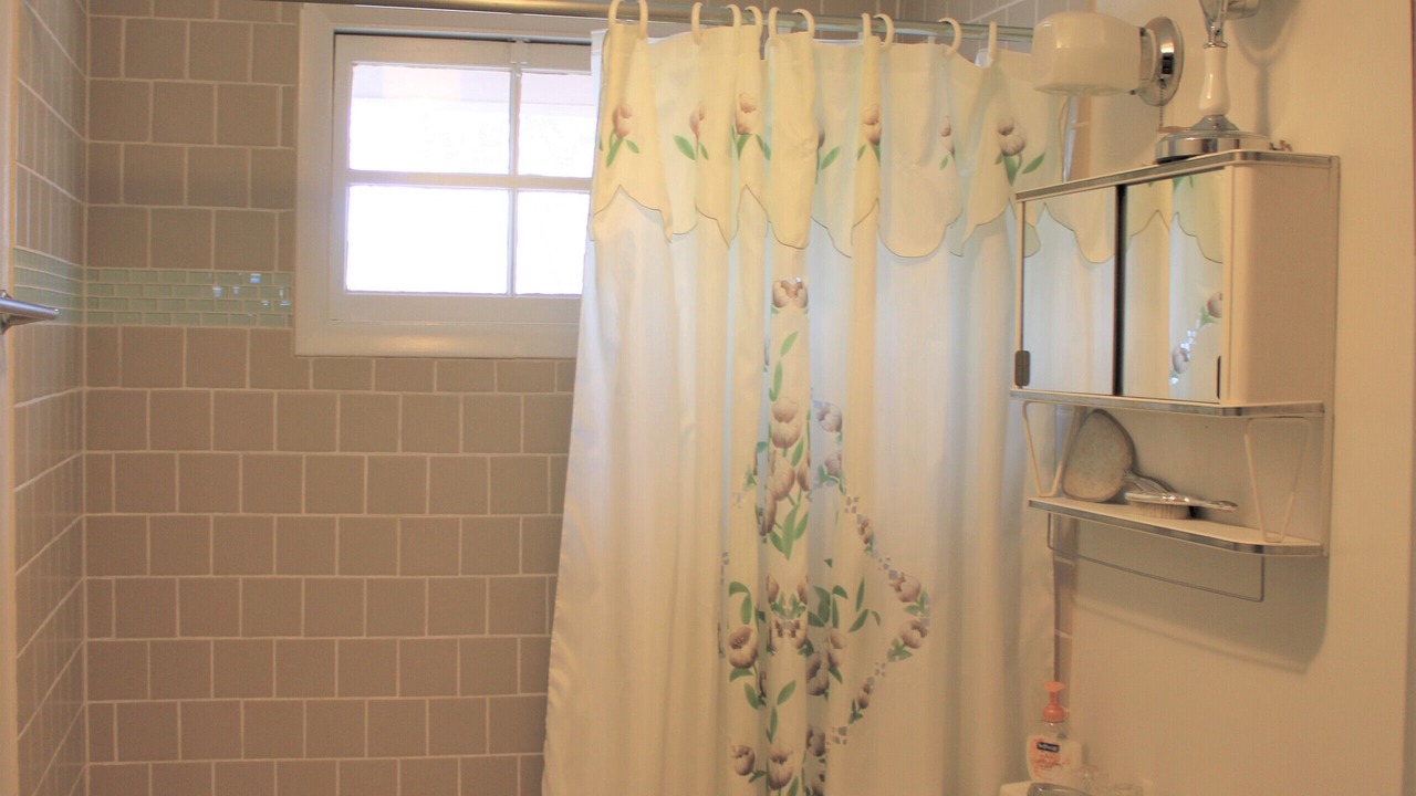 Photo of Bathroom in Williams