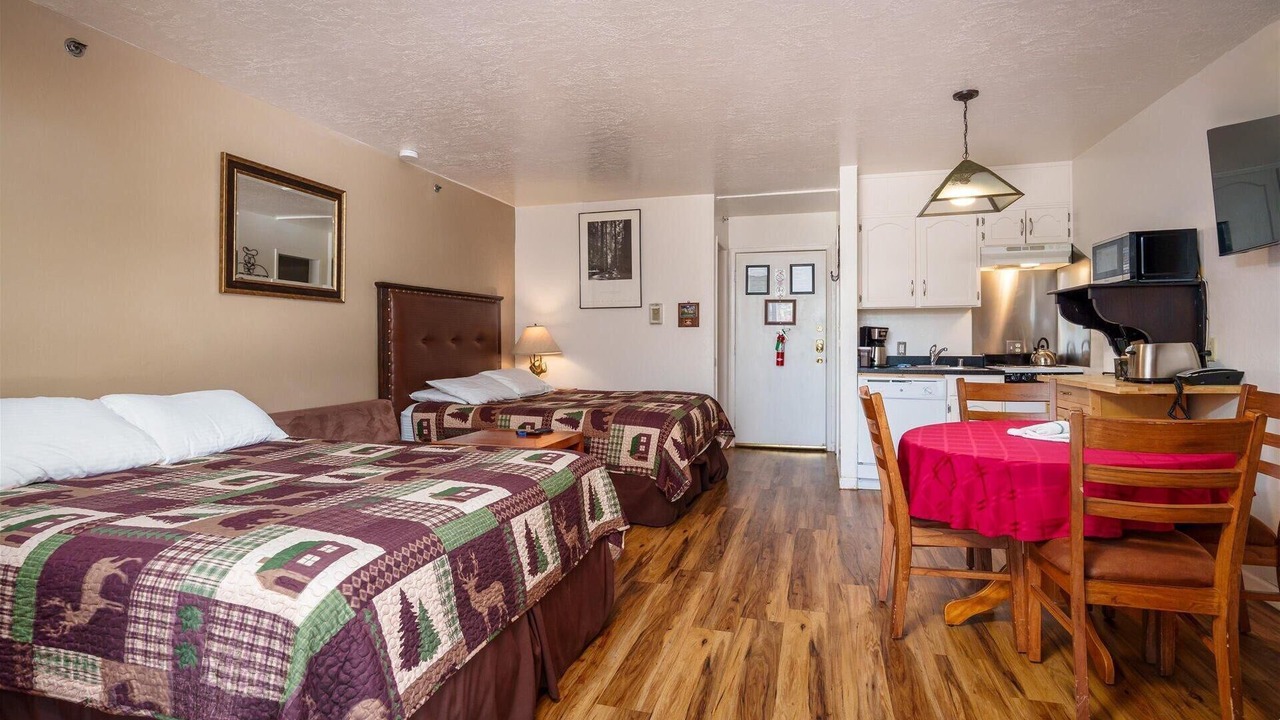Photo of Bedroom in Yosemite West