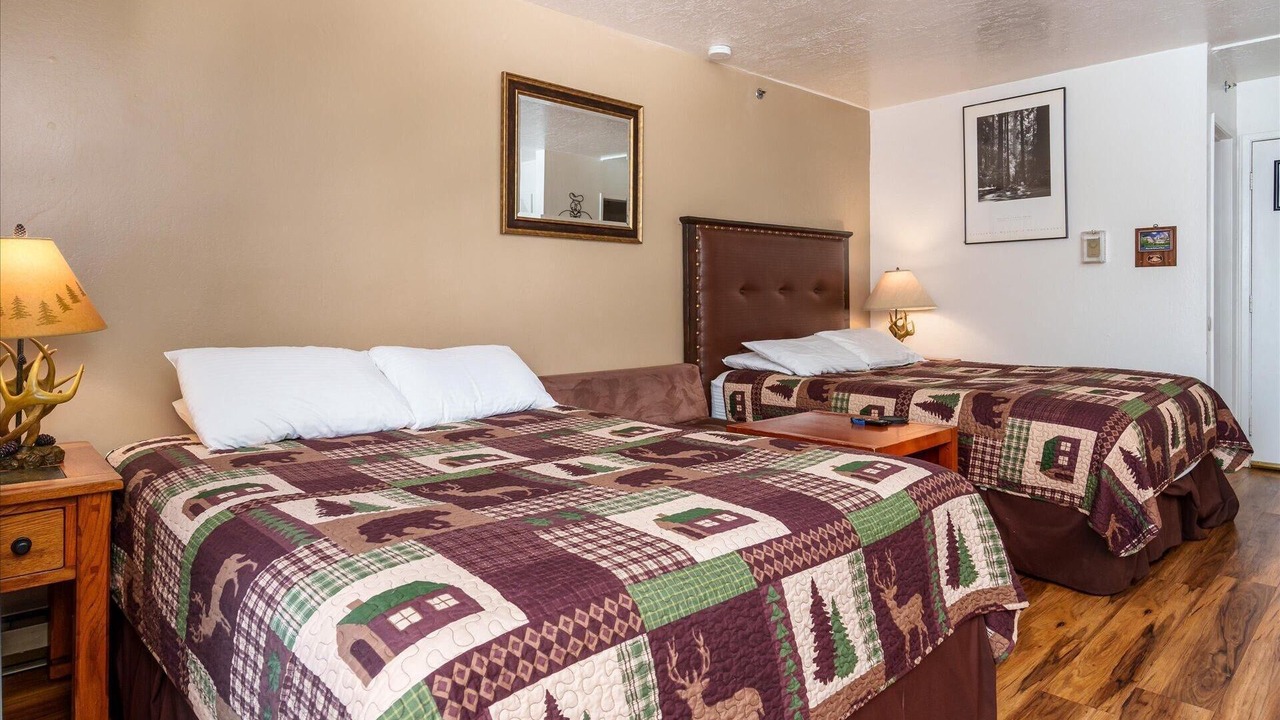 Photo of Bedroom in Yosemite West