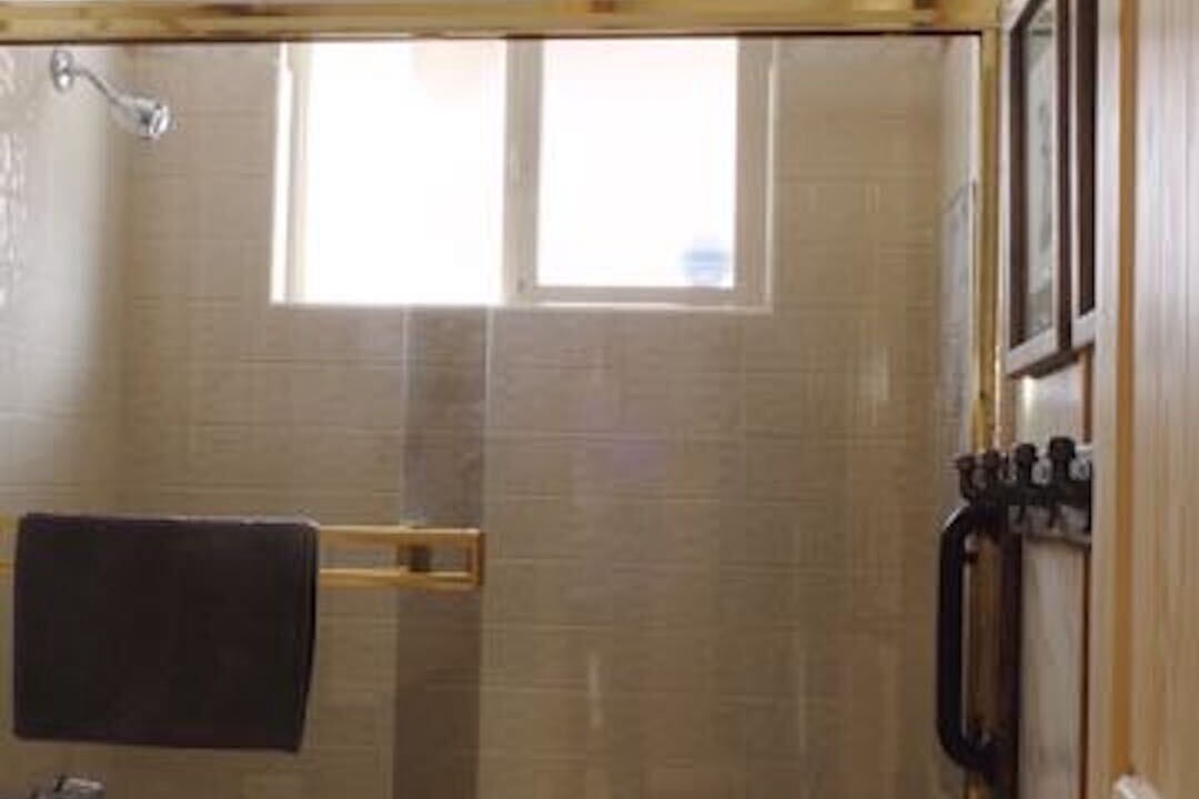 Photo of Bathroom in Al Tahoe