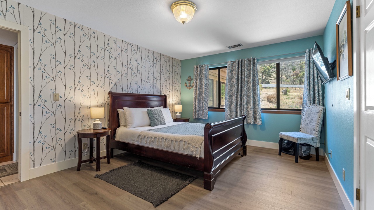 Photo of Bedroom in Nipomo