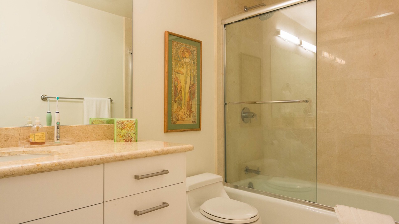 Photo of Bathroom in Lower Nob Hill