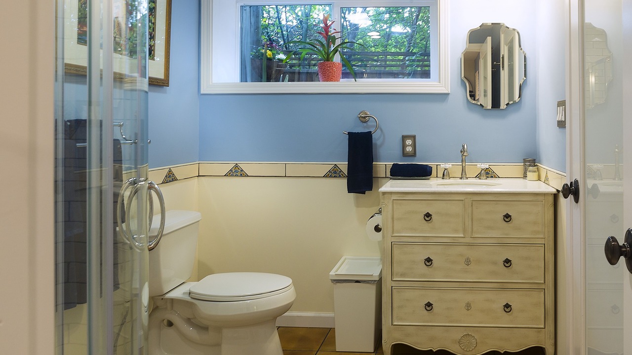 Photo of Bathroom in East Richmond Heights