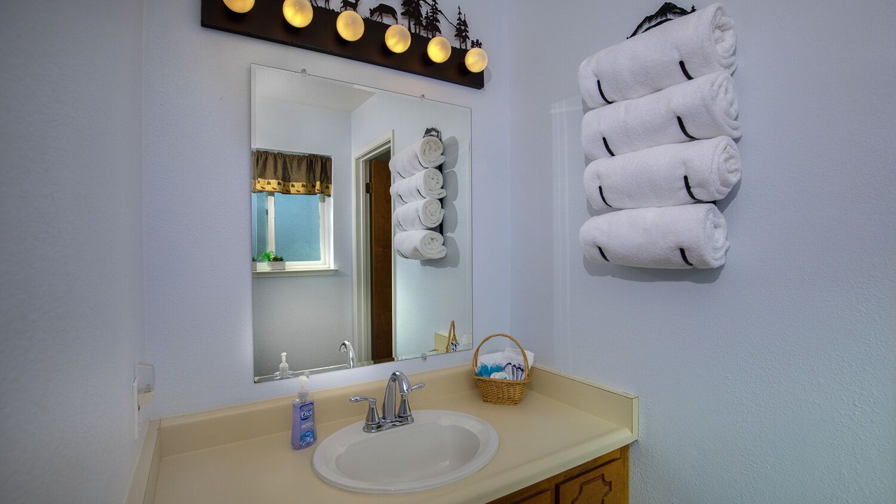 Photo of Bathroom in Mariposa