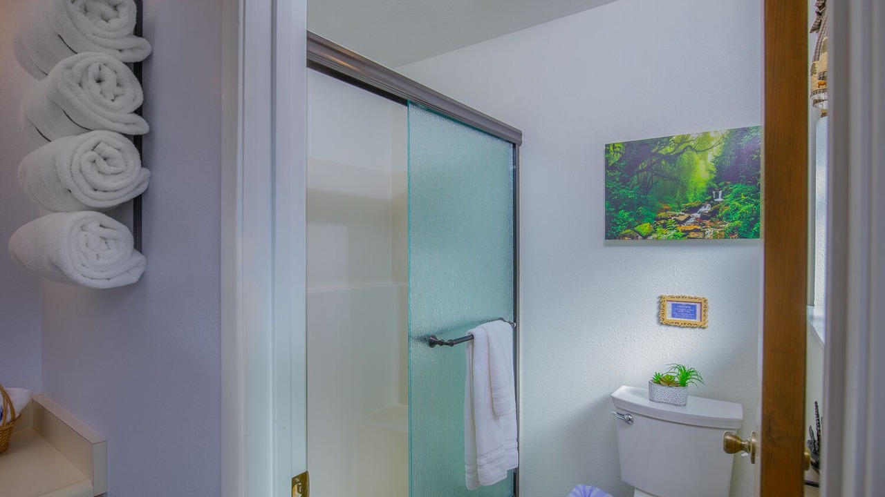 Photo of Bathroom in Mariposa