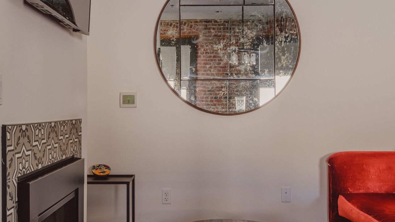Photo of Livingroom in Downtown