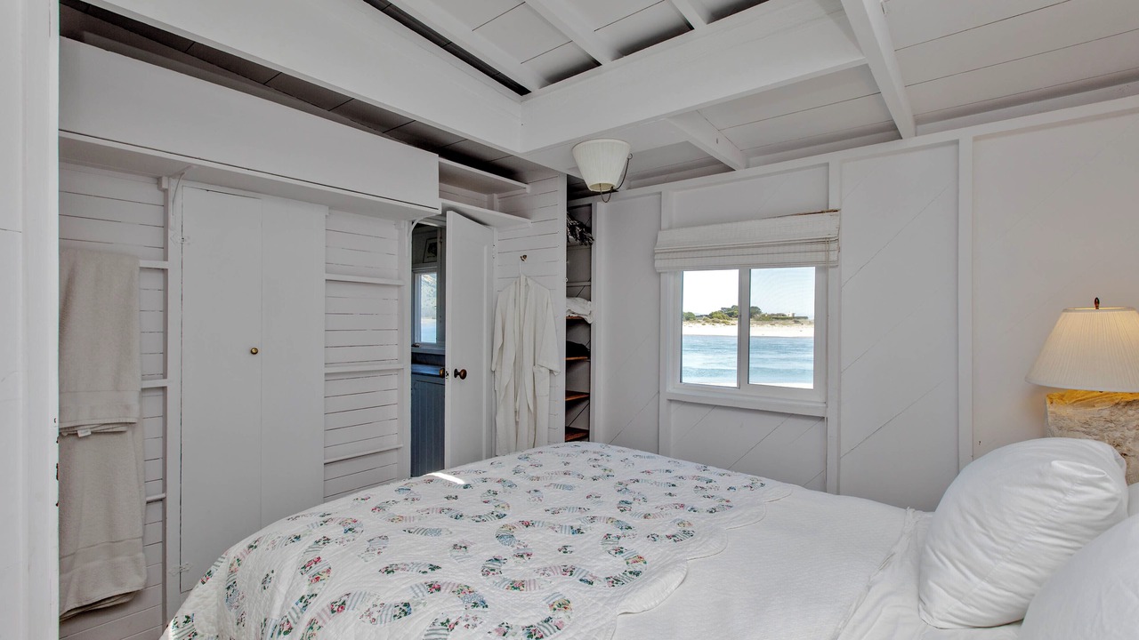 Photo of Bedroom in Bolinas