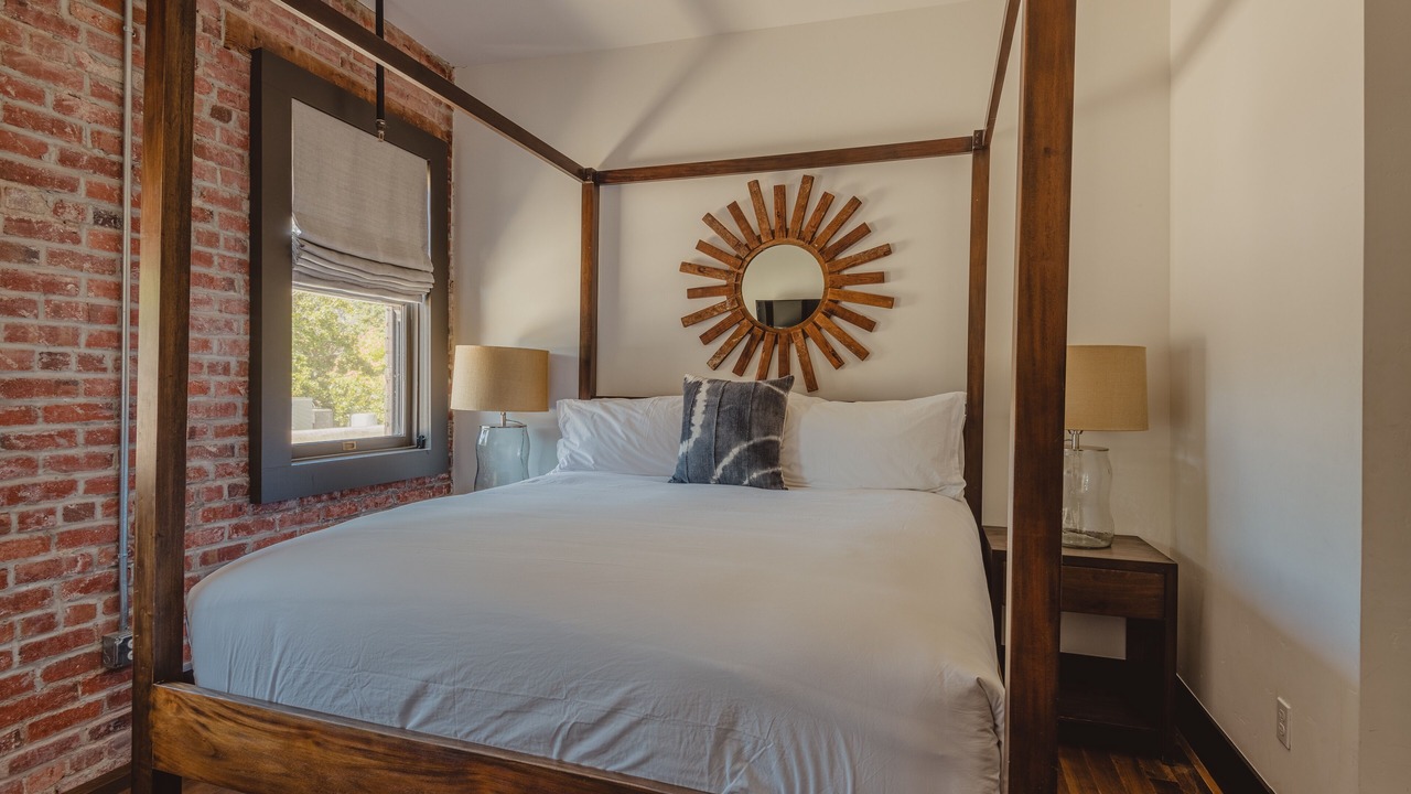 Photo of Bedroom in Downtown